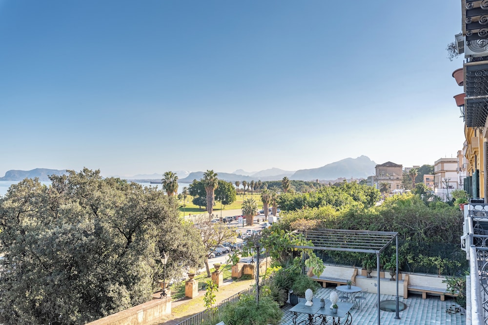 La Casa al Foro Vista Mare by Wonderful Italy