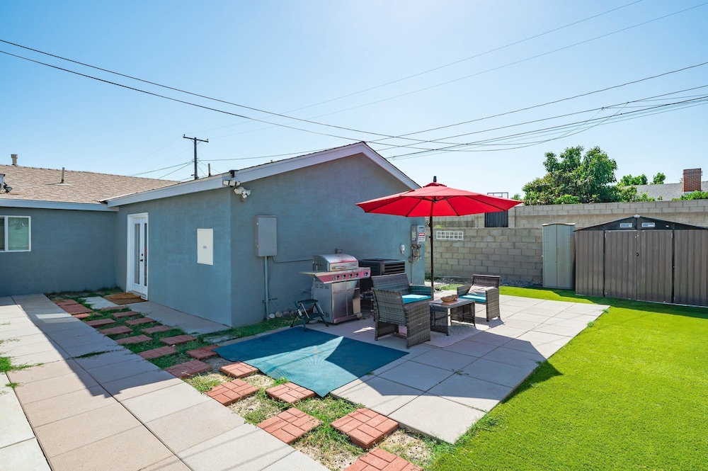 Whimsical Family Stay 10 Min Walk to PV Hospital