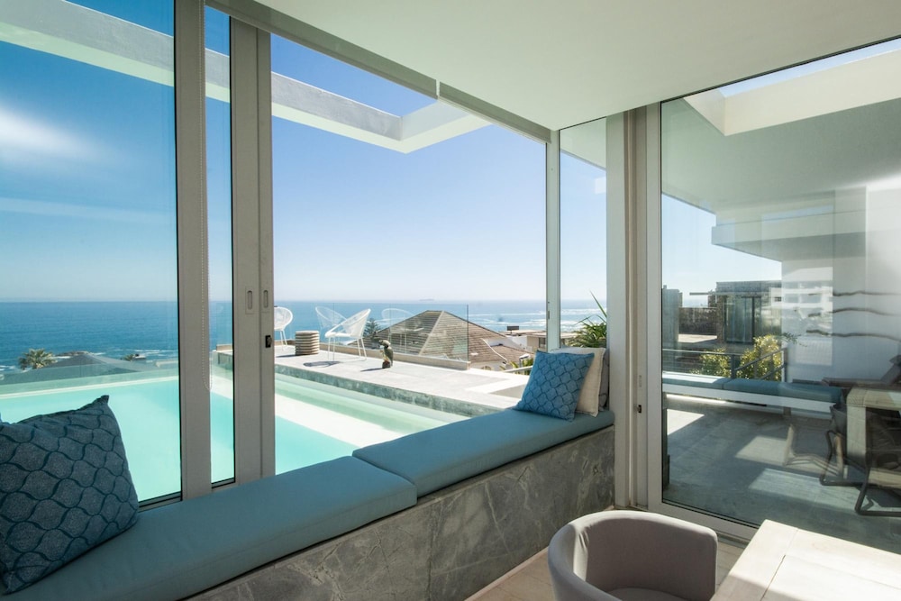 Ethereal 4bed Camps Bay Villa Atlantic Reflection