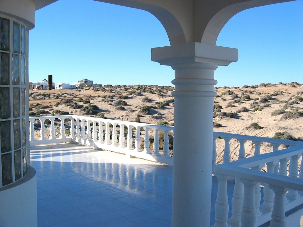 Playa Encanto Scenic Gem Ocean Front Home
