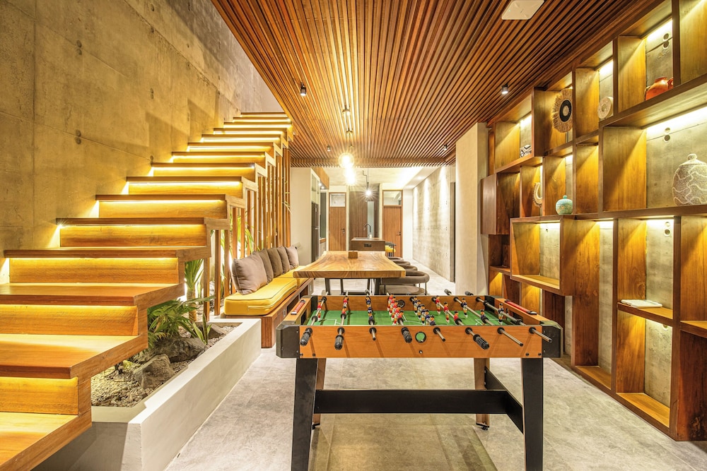 C La Villa Modern 4br Villa Canggu Beach 5mins