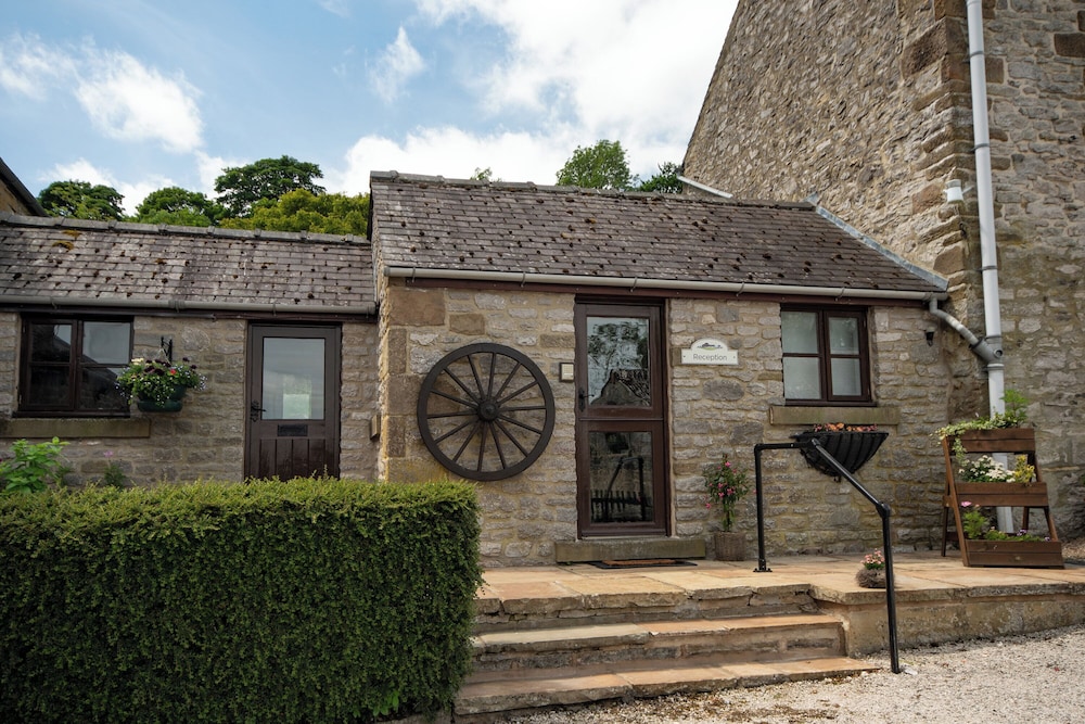 Bolehill Farm Cottages view 4