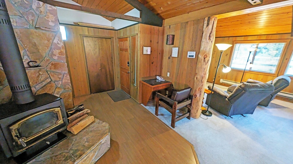 Bobcat 7 2 Bedroom Home