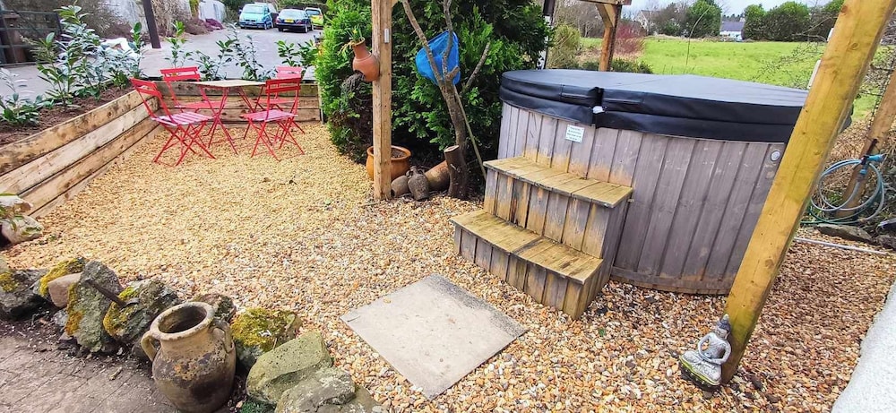 Riverside Cottage at Logwood Mill