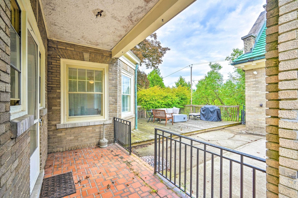 Charming Historic Home ~ 1 Mi to Dtwn Olean! view 4