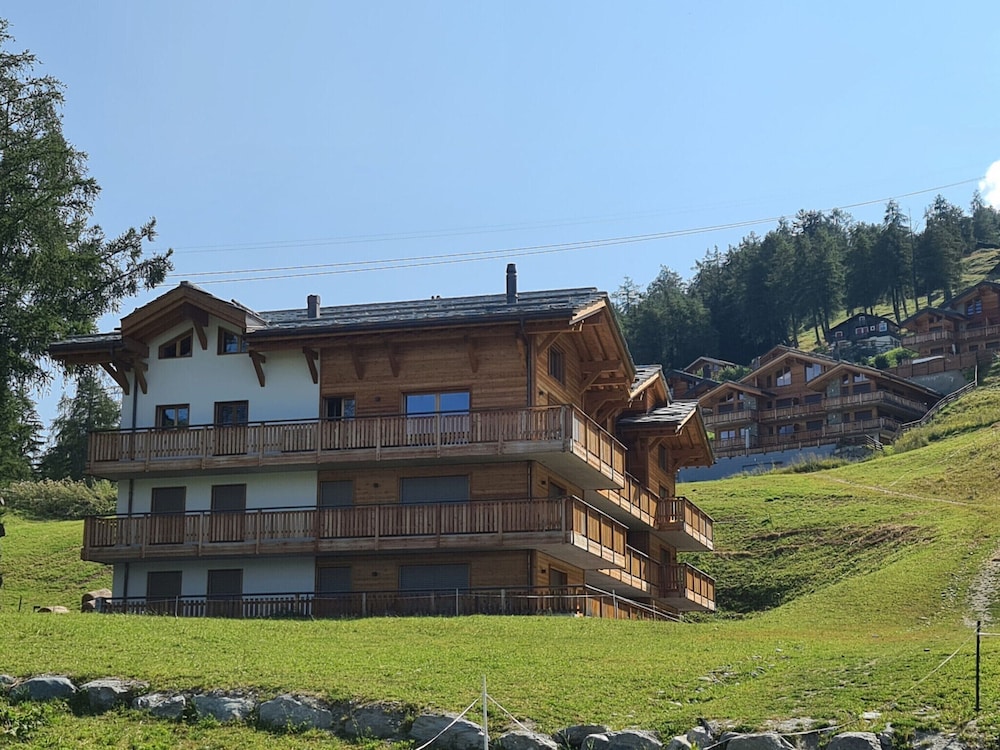 Great Apartment in Veysonnaz