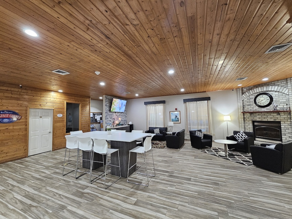 Baymont by Wyndham Baldwin view 3