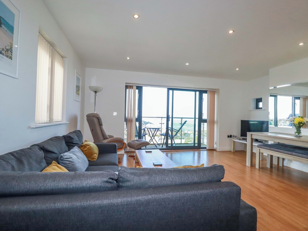 Apartment 3