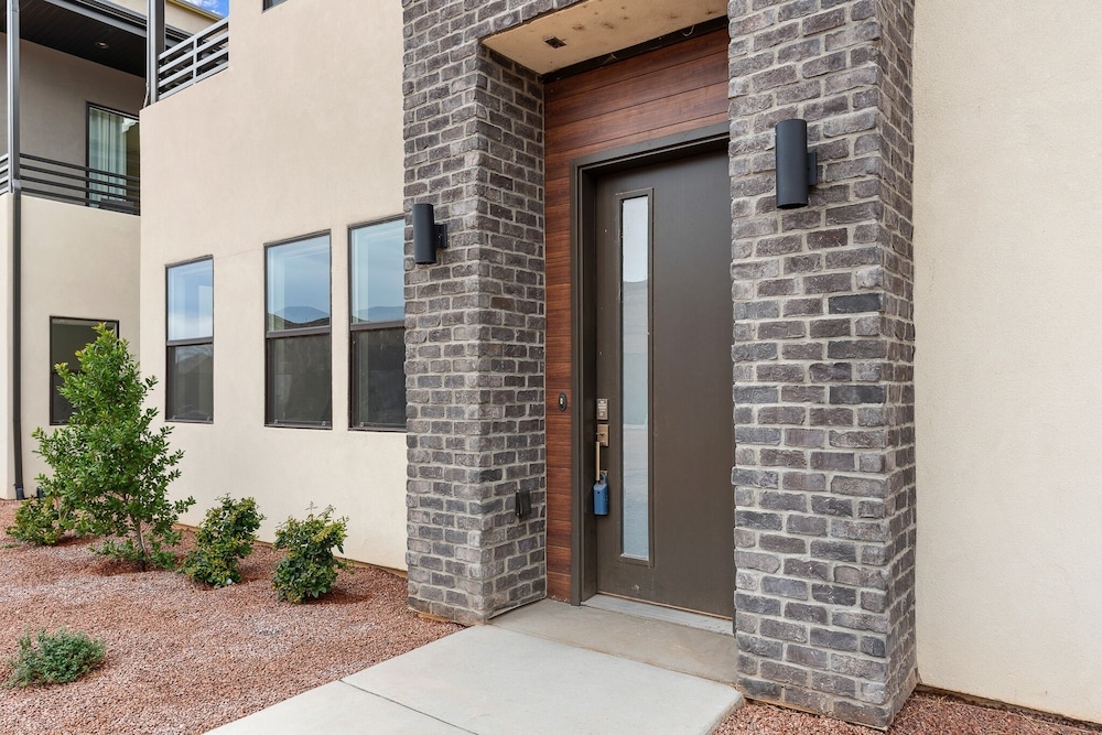 Villa #36 At Bloomington Country Club 4 Bedroom Townhouse