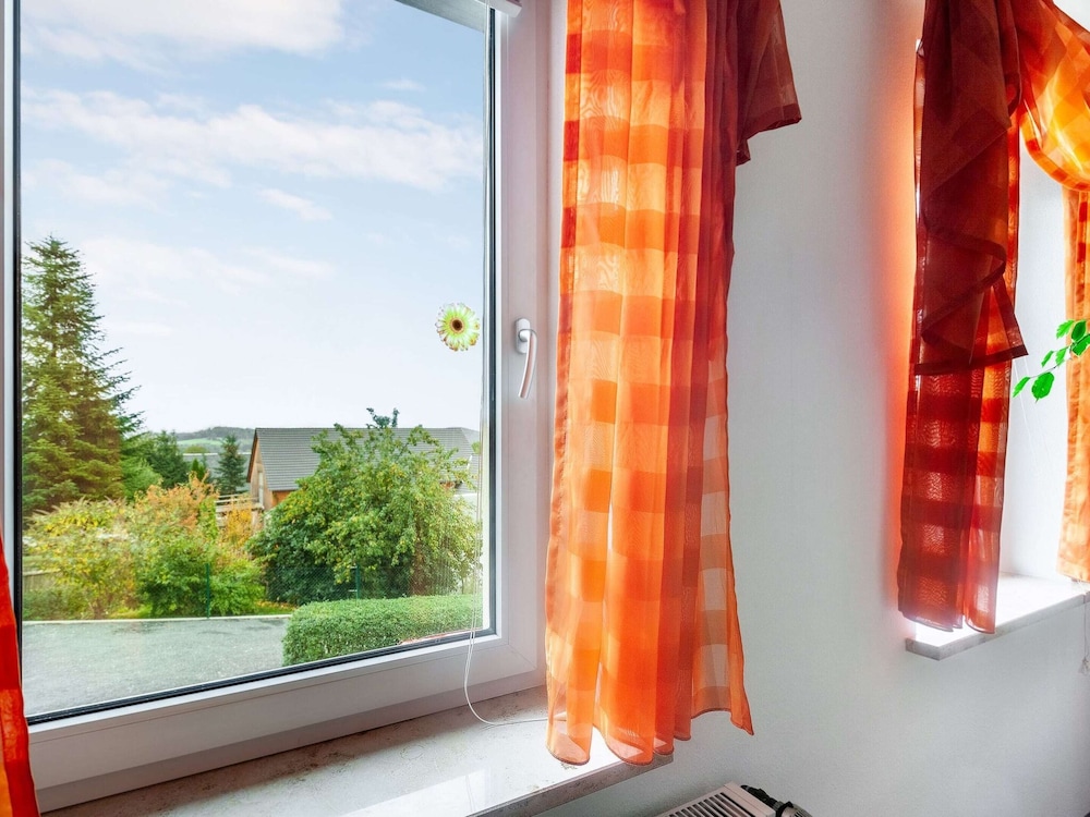 Idyllische Ferienwohnung in Lichtenhain view 2