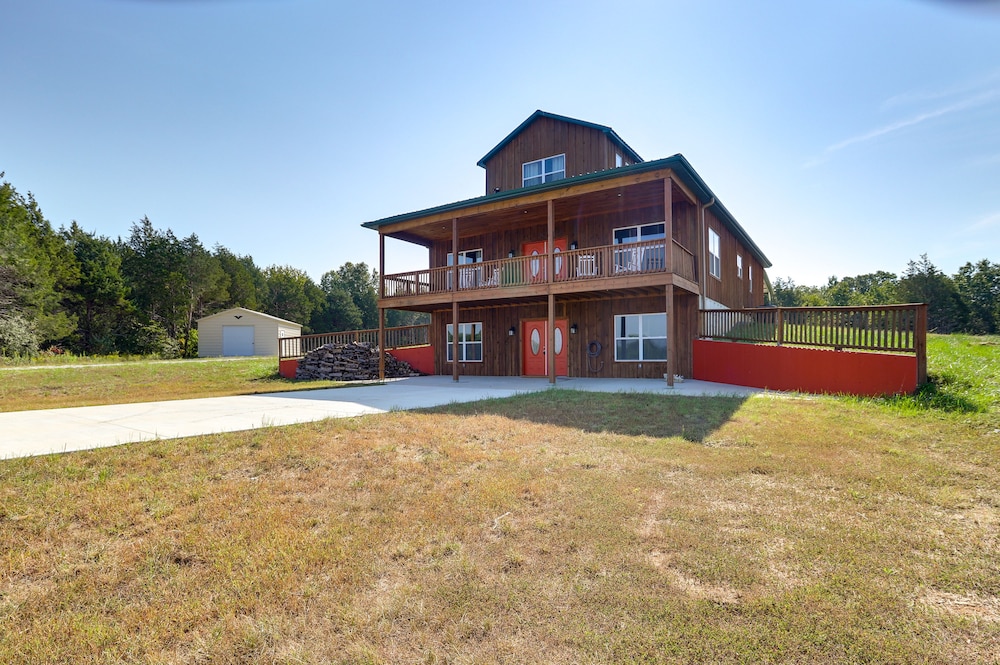 Spacious Franklin County Retreat on 80 Acres! view 4