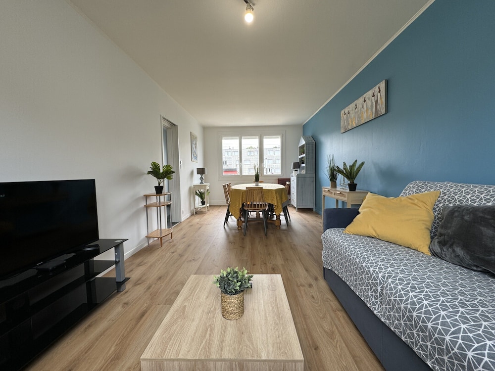 Holiday Home in Le Mans Near 24H Circuit