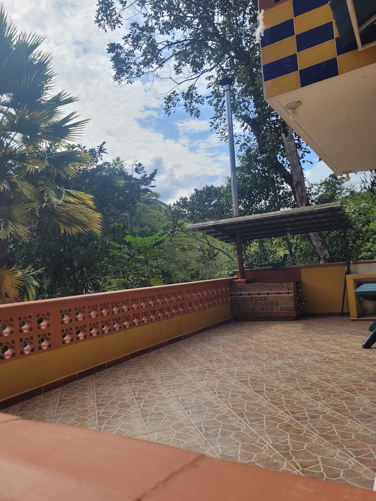 Hospedatensanrafael
