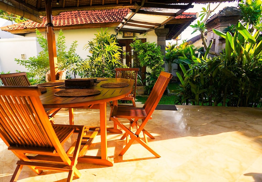 Sunrise Hotel