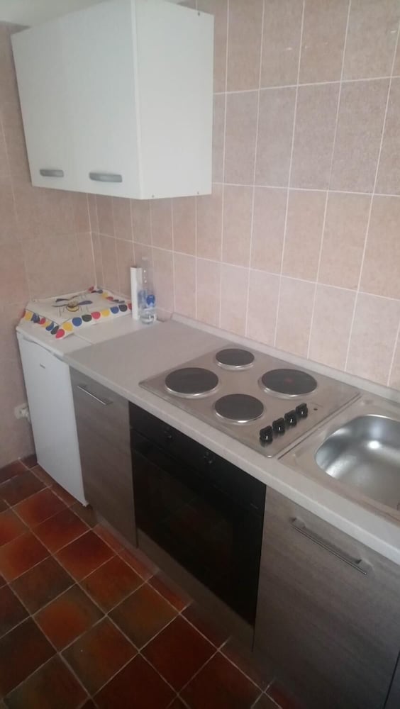 Oxy House en Lecce — kitchen