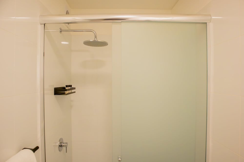 w Elegant 1BR Retreat in the Heart of San Isidro