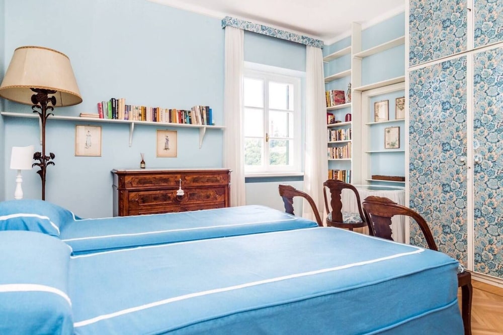 Stunning 6-bed Private Villa With Pool Near Venice view 3
