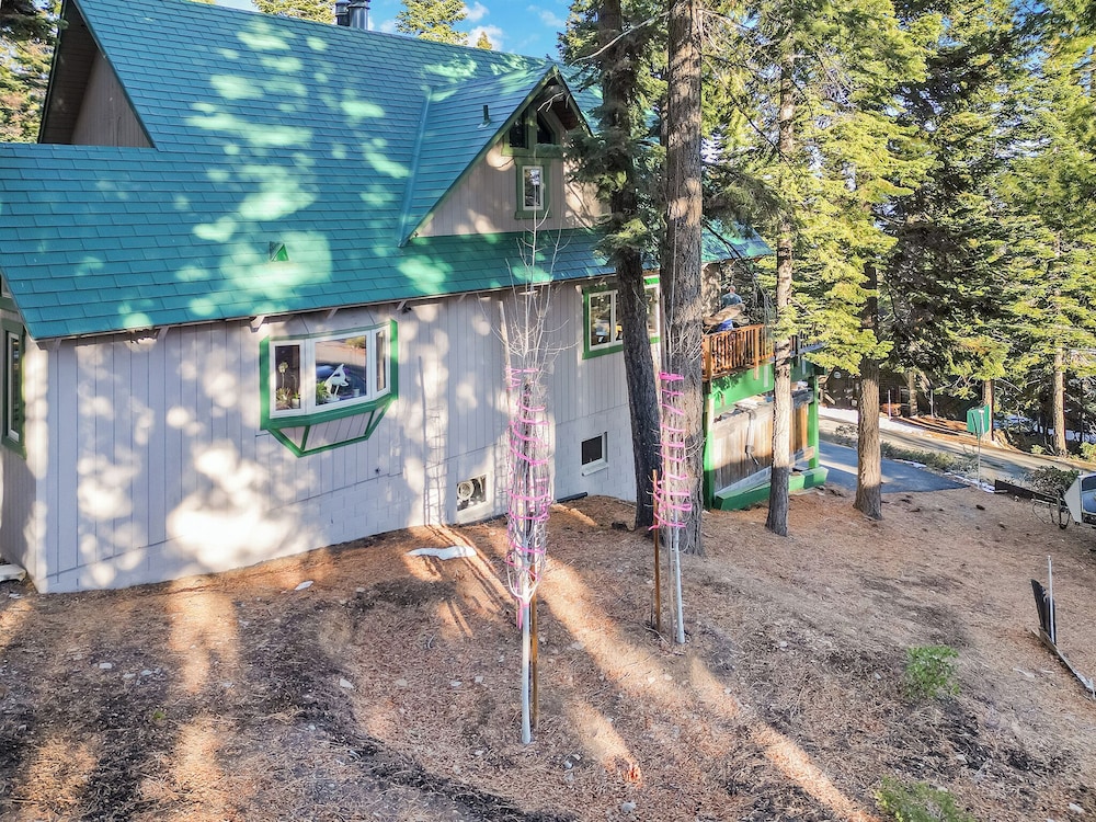 Carnelian Bay Getaway