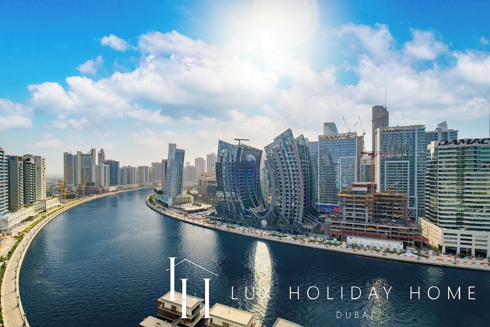 LUX The Modern Binghatti Canal Suite 3