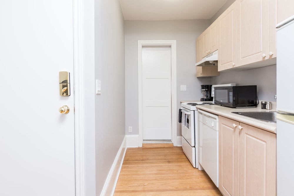 Applewood Suites - 2 BDRM Annex Loft
