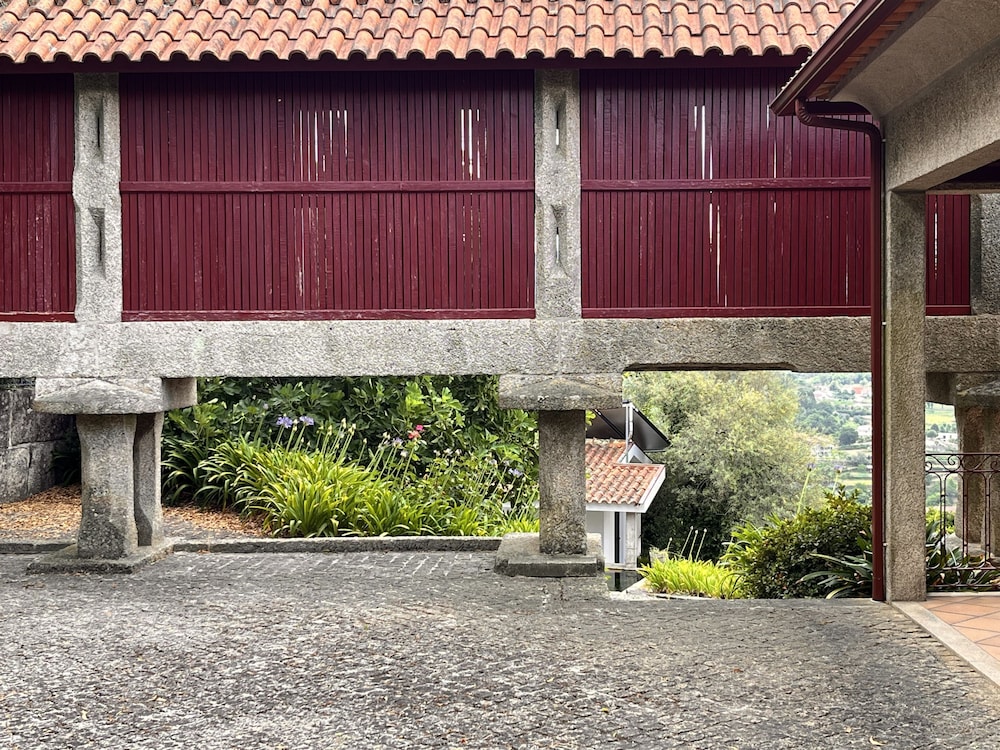 Nomad s Country - Cimo de Vila The Granary View
