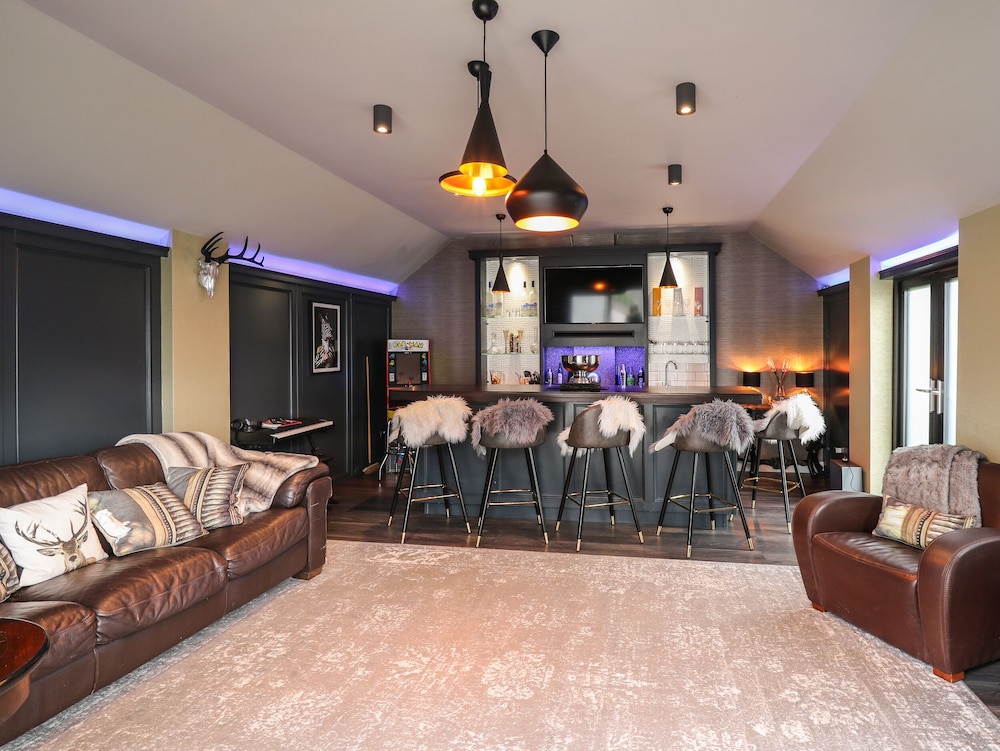 Glamorgan House