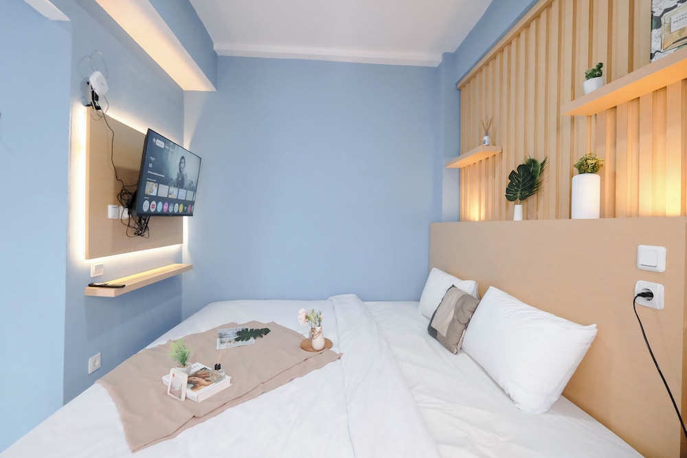 Blue Toned 1Br Apartment At Tokyo Riverside Pik 2