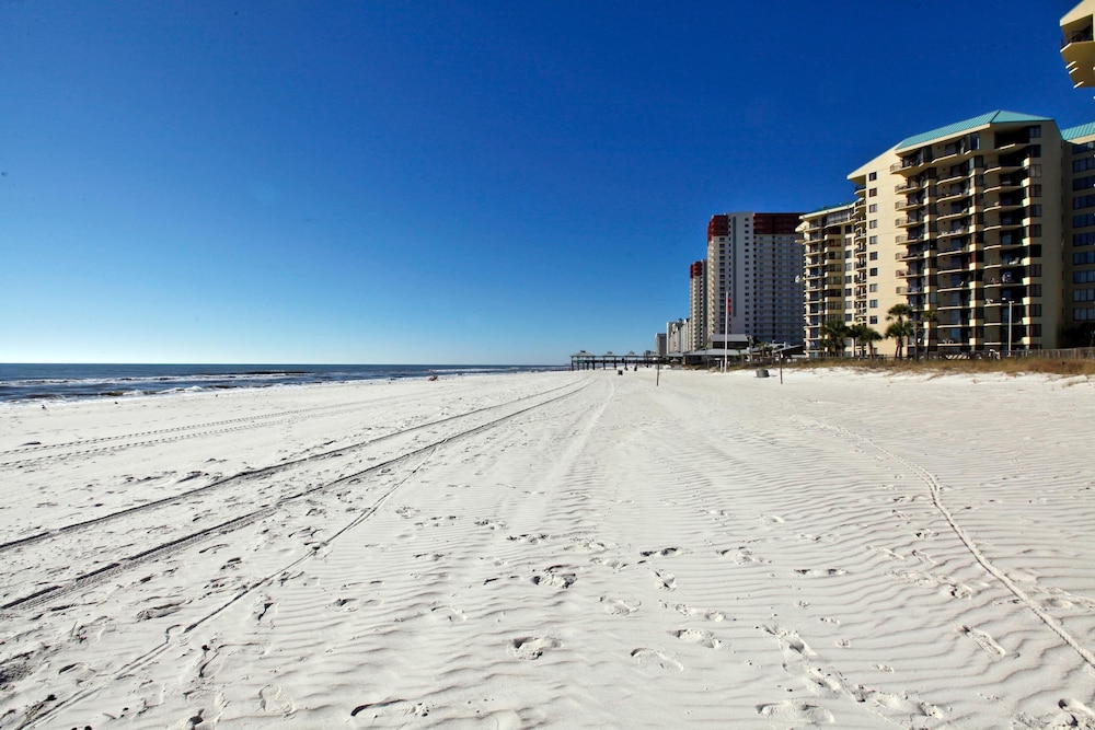 Sunbird Beach Resort By PHG