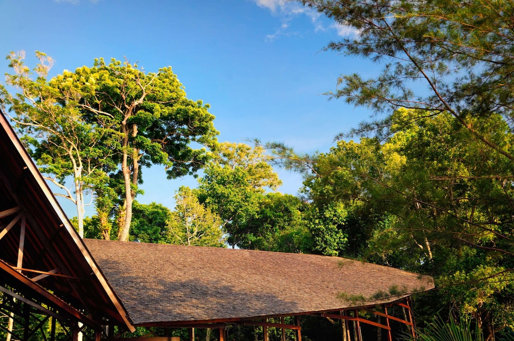 Borneo Eagle Resort
