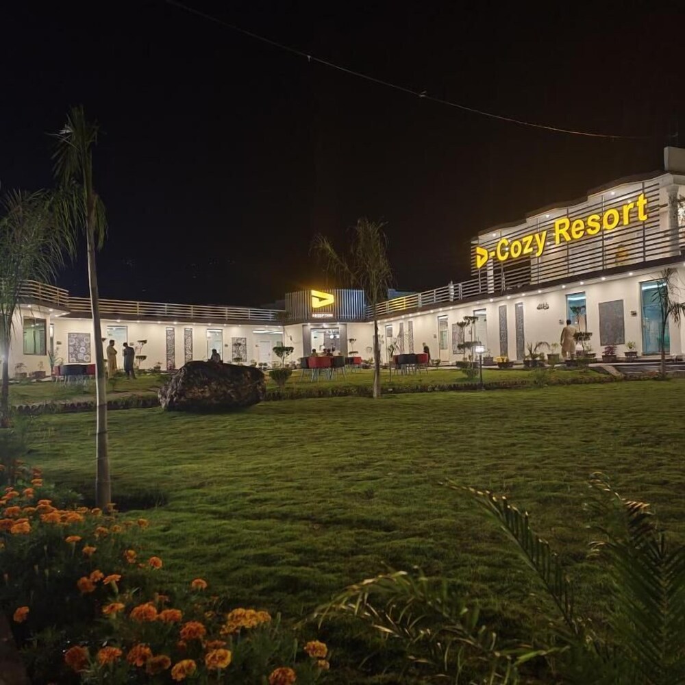 D-Cozy Resort