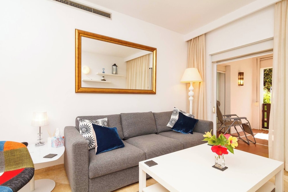 Avalon Apt Costalita Close To The Beach And Golf