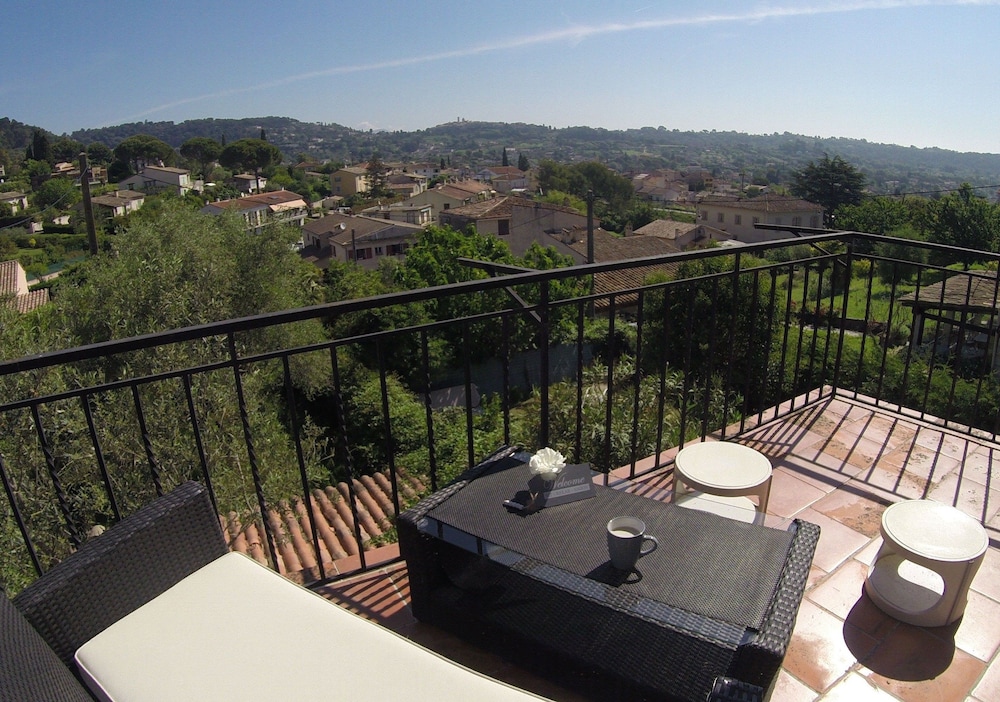 Maison Carles BnB