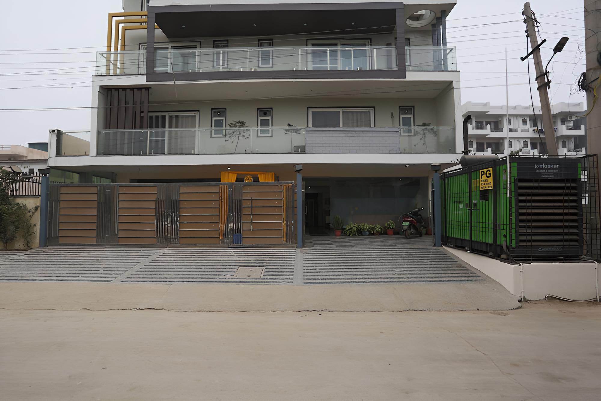 Photo 10
