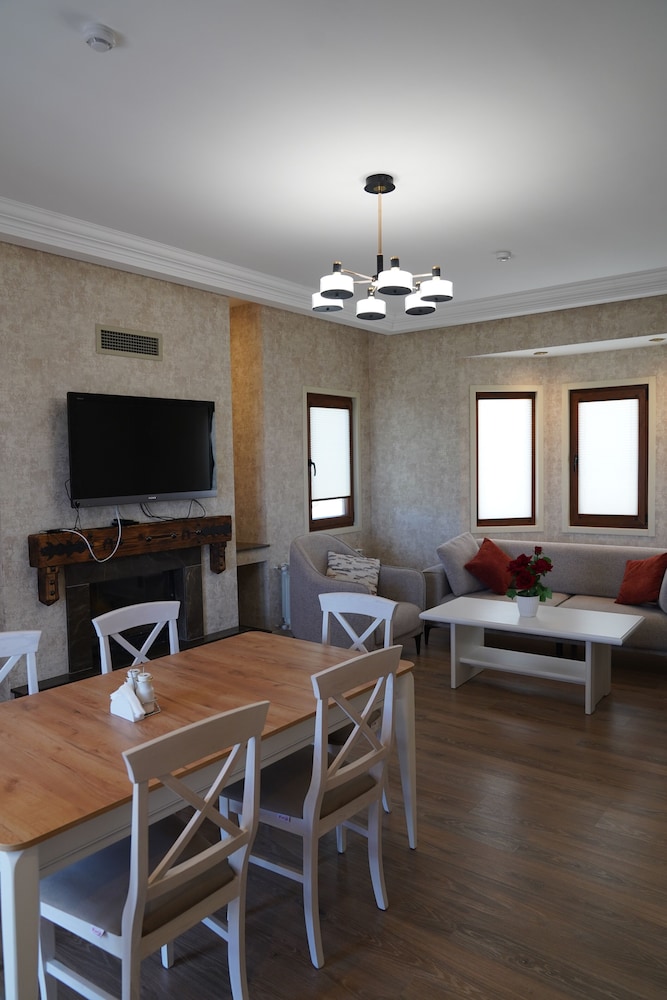 Green Village Hotel and Spa