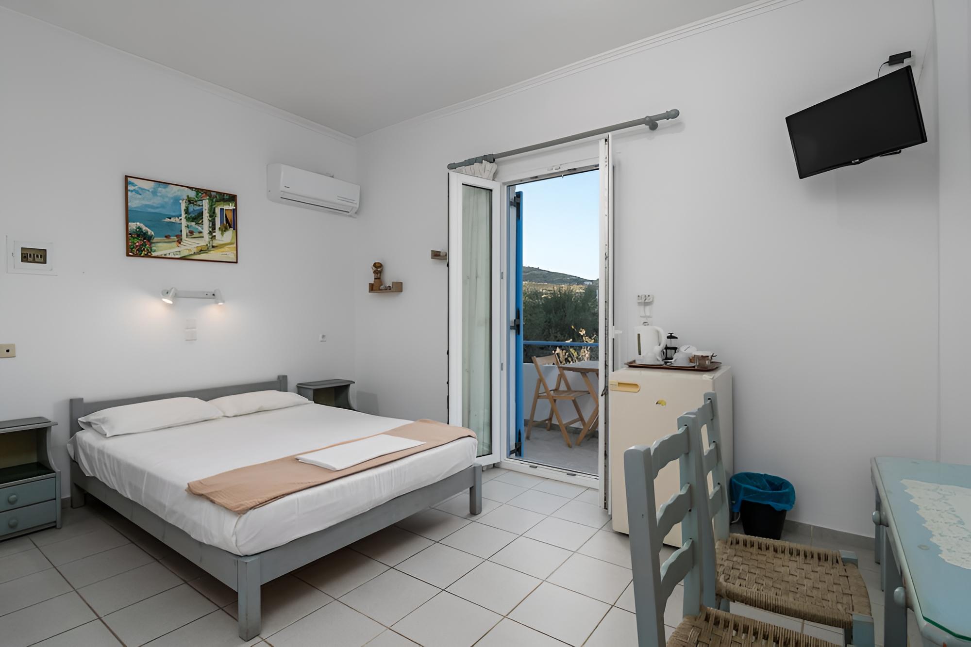 Tilemachos Rooms & Studios