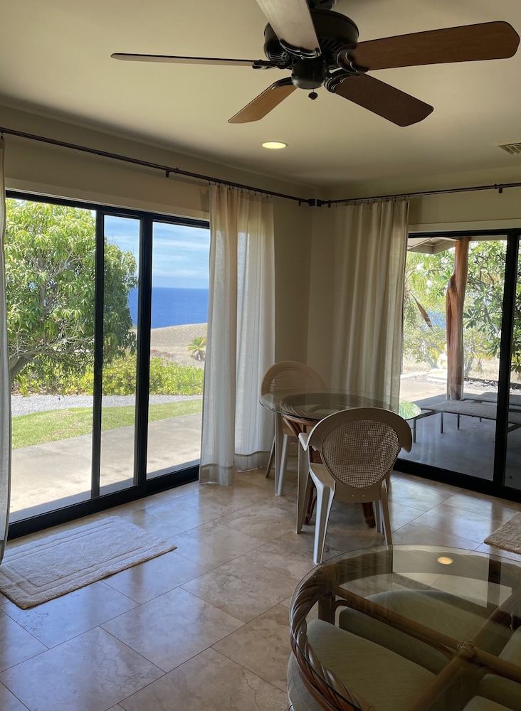 Kohala Estate Home 3 Bedroom Estate by RedAwning
