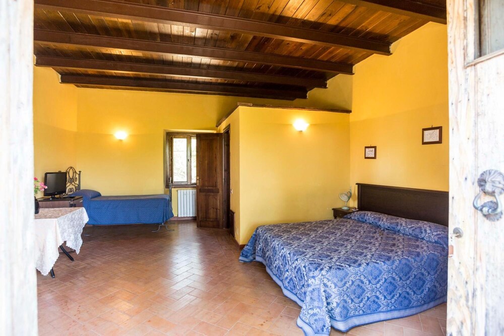Feudo di Villa Anticaglia