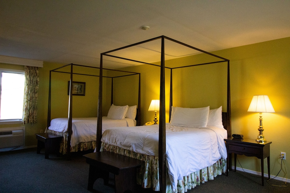 Delamater Inn