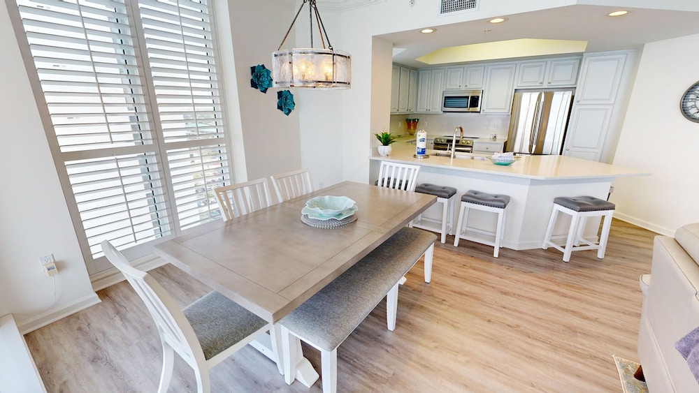 Silver Beach 1006w 4 Bedroom Condo
