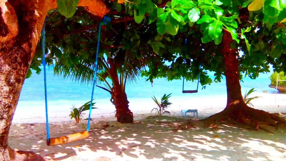 Thresher Cove Dive Resort - Property Image 25