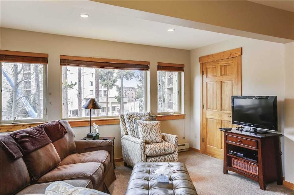 Snodallion 5 Bedroom Condo