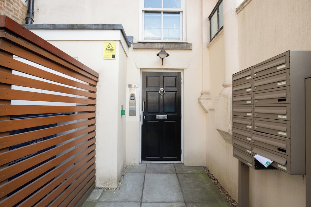 Kensington & Earls Court 1 bed Apartment - 4 Guest