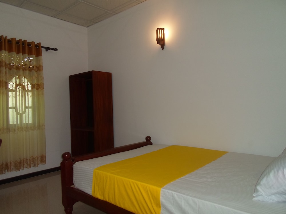 Amada Lake View Homestay view 5