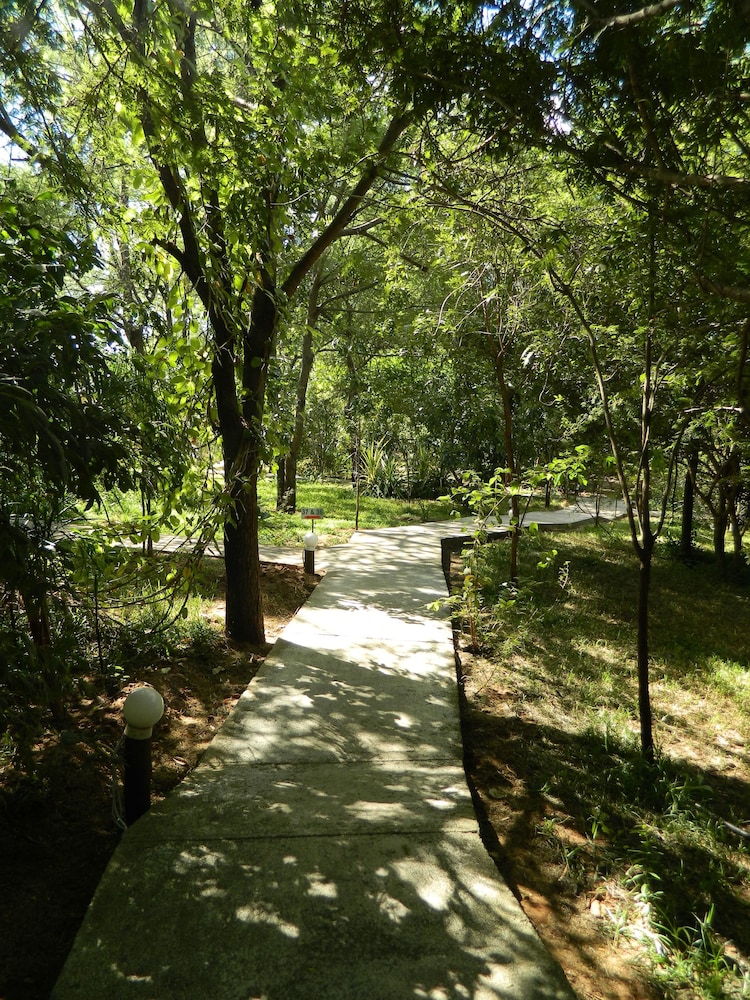 Kwalape Safari Lodge