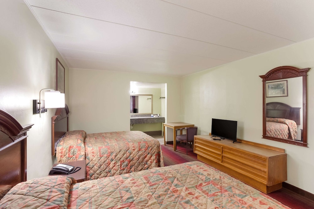 Rodeway Inn South Point