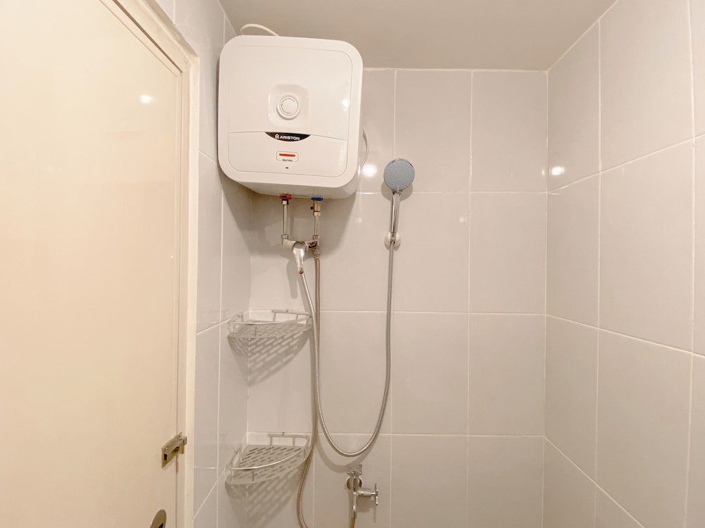 Homey and Comfort Stay Studio Tokyo Riverside PIK 2 Apartment