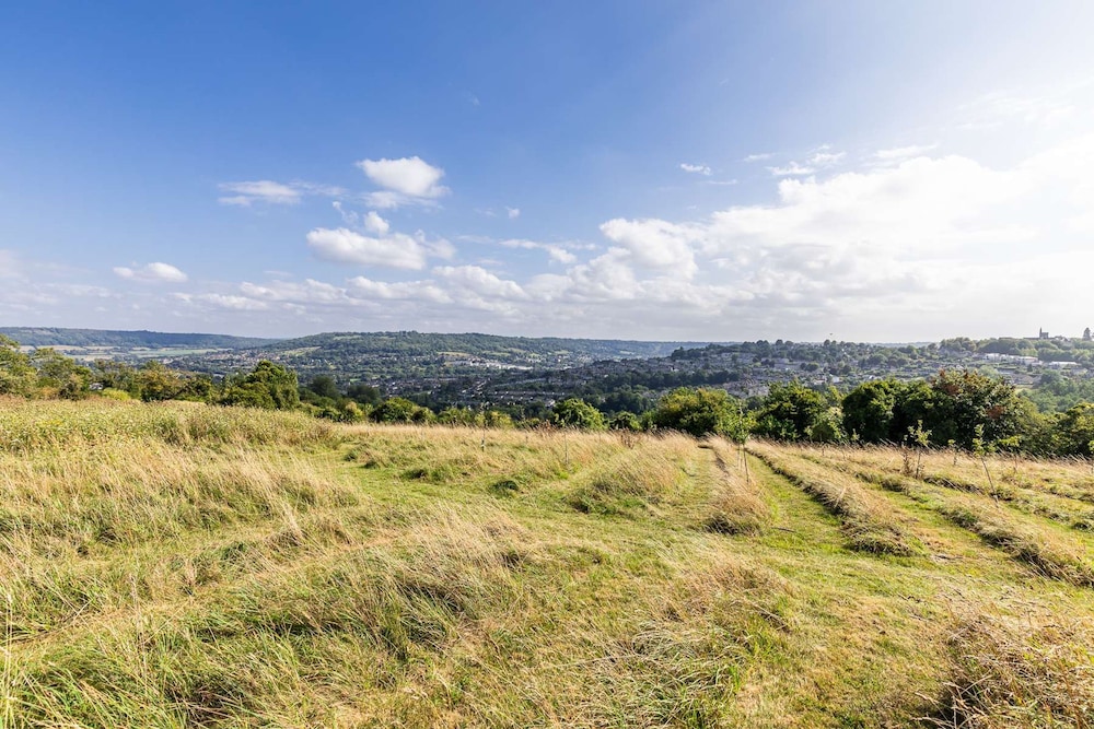 Luxury Glamping - Charlcombe Valley Orchards Bath