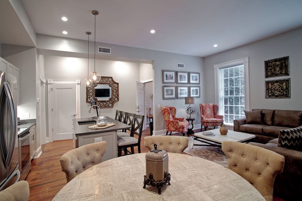 Restored Historic Home 5 BR 4.5 Bath