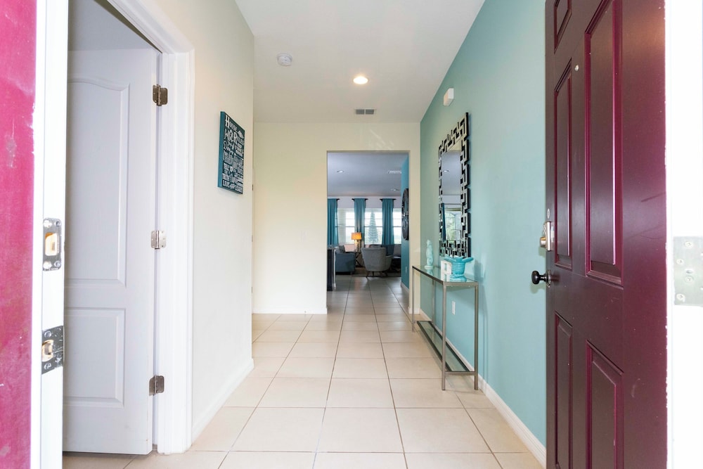 Marvelous 7 Bd w Pool Close to Disney Solterra 6086 view 3