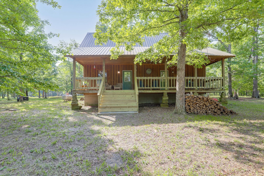 Trails & Creek On-site: Ozarks Retreat on 23 Acres